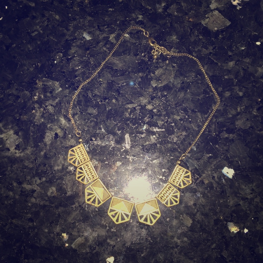 Tribal print copper colored necklace